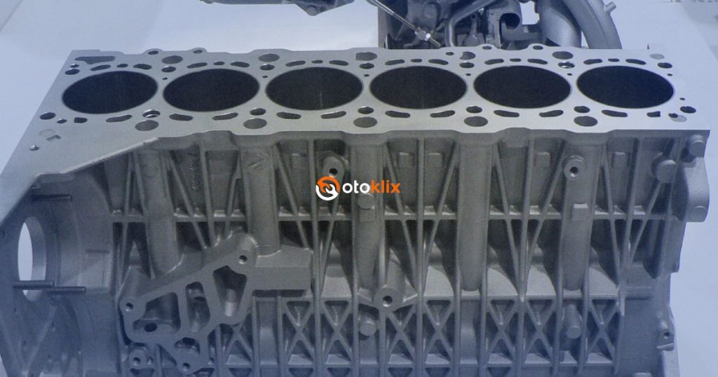 Tips Membersihkan Blok Mesin Mobil Yang Berminyak Panduan Lengkap Untuk Performa Optimal Dan Estetika Terjaga