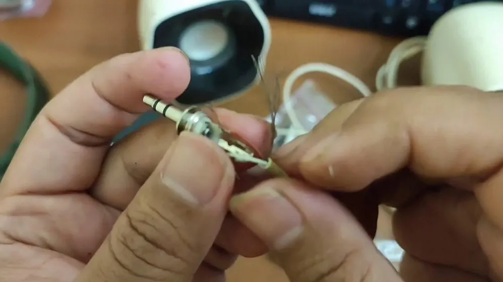 Mengapa Jack Audio 3 5mm Berisik Saat Diputar Ini Penyebab Dan Solusinya